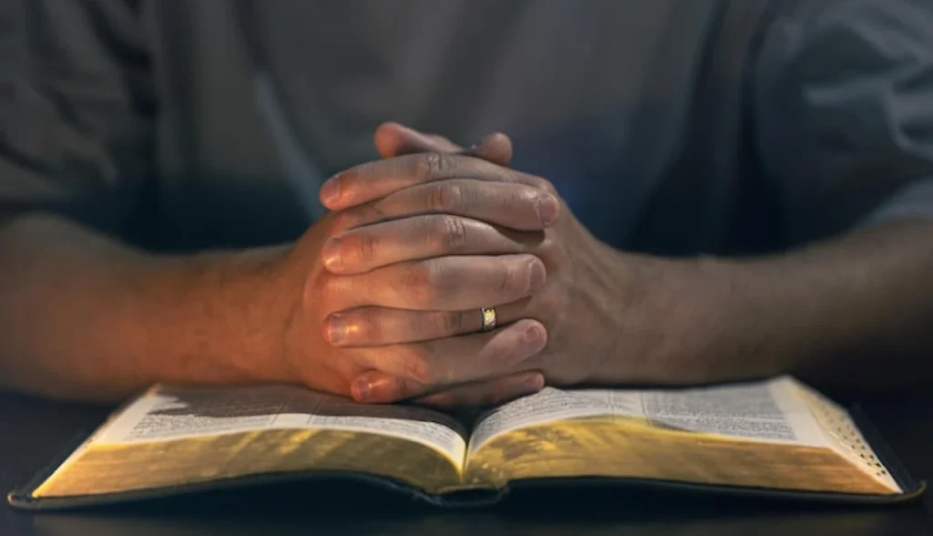 Devocional para o amor ao próximo na bíblia
