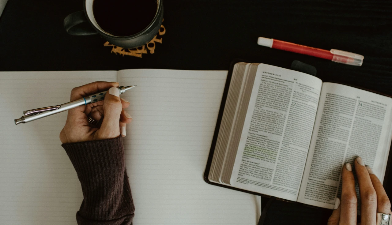 “Segue-me” (Mt 4:19) O Chamado do Discípulo