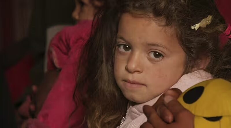 Homens cristãos e perseguição religiosa: impacto na família e na igreja.