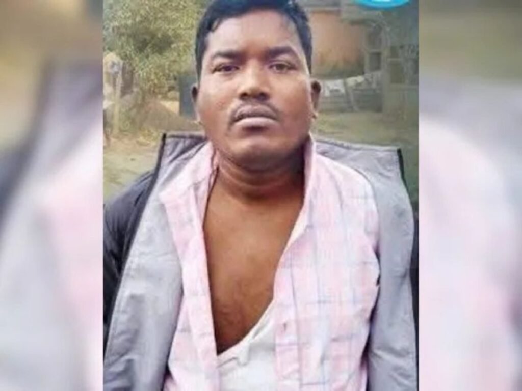 Pastor perseguido na Índia enfrentando humilhação e violência por sua fé.