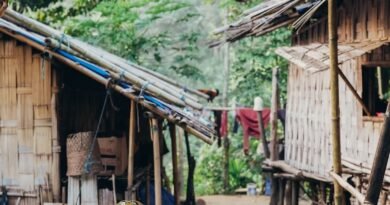 Cristãos em Mianmar refugiados em abrigos improvisados após cinco anos de golpe militar