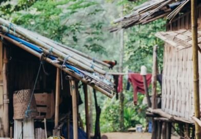 Cristãos em Mianmar refugiados em abrigos improvisados após cinco anos de golpe militar