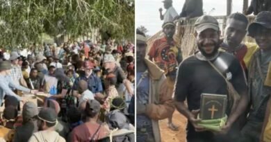 Comunidade Onobasulu celebra a chegada da Bíblia em sua língua na Papua-Nova Guiné
