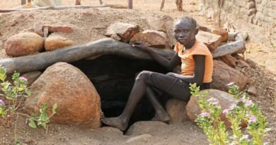 Cristãos africanos em momento de oração e resistência na África Subsaariana