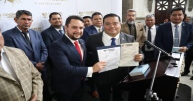 Membros da Aliança Evangélica da Guatemala em apoio ao Dia da Bíblia