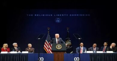 Liberdade Religiosa nos EUA 2026: Comissão de Trump é Processada