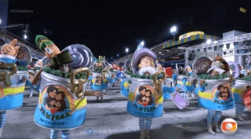 Ala da escola de samba Acadêmicos de Niterói ridicularizando cristãos