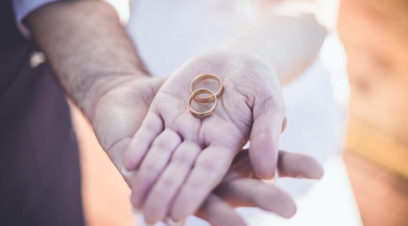 O que a Bíblia diz sobre o sexo no casamento / sexo conjugal? | Estudo Completo