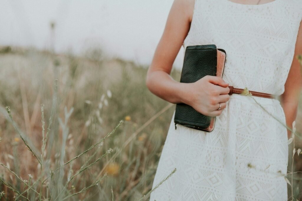 O Olhar de Deus: Revelando o Verdadeiro Valor da Mulher