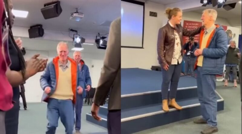 Paralítico levanta da