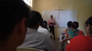Hindus invadem culto