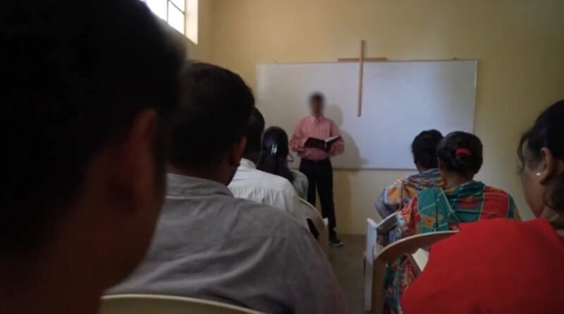 Hindus invadem culto