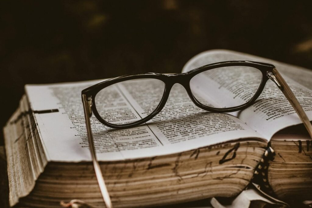 Quais são os atributos comunicáveis e incomunicáveis de Deus? | Estudo Completo