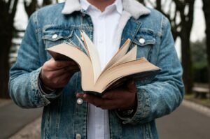 Deus odeia? Se Deus é amor, como Ele pode odiar? | Estudo Completo