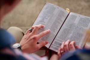 Foi Deus inventado pelo homem? | Estudo Completo