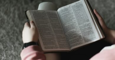 Quais são os diferentes nomes de Deus e o que significam? | Estudo Completo