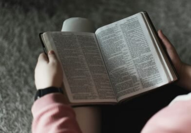 Quais são os diferentes nomes de Deus e o que significam? | Estudo Completo