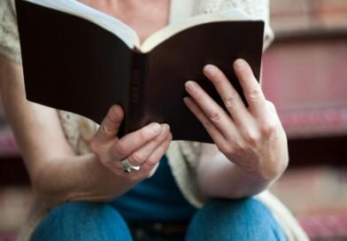 Todos os pronomes que se referem a Deus devem ser grafados com letra maiúscula? | Estudo Completo