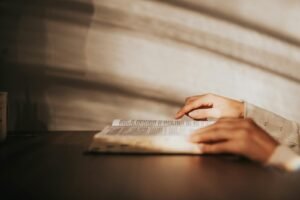 Qual é a idade de Deus? | Estudo Completo