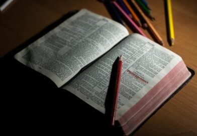 Por que Deus é descrito como o Deus Altíssimo? | Estudo Completo