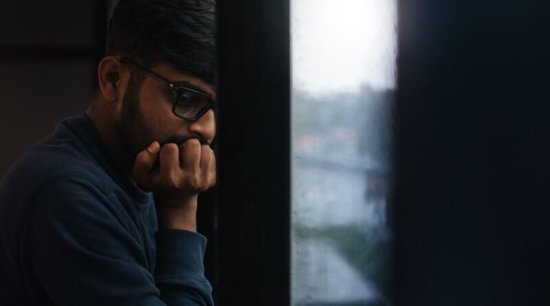Depressão e isolamento: o que a Bíblia diz