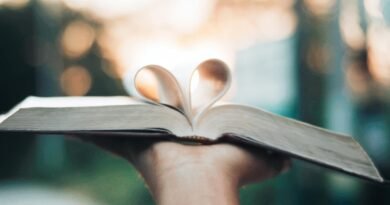 Qual é o significado de Yahweh? Qual é o significado de Jeová? | Estudo Completo