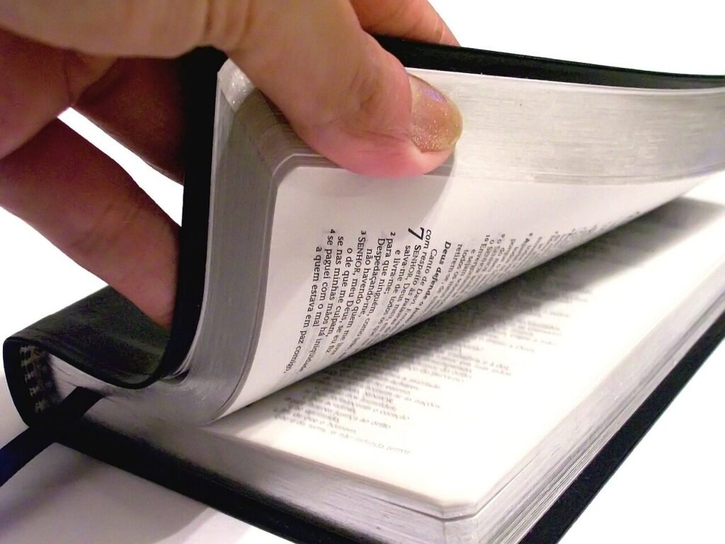 É bíblico referir-se a Deus como Deus mãe? | Estudo Completo