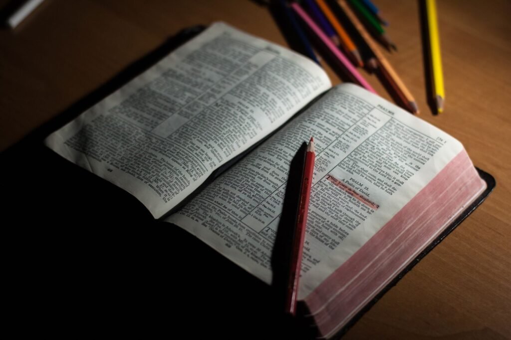 Por que Jesus comandou pessoas a não contarem a outras dos milagres que realizou? | Estudo Completo