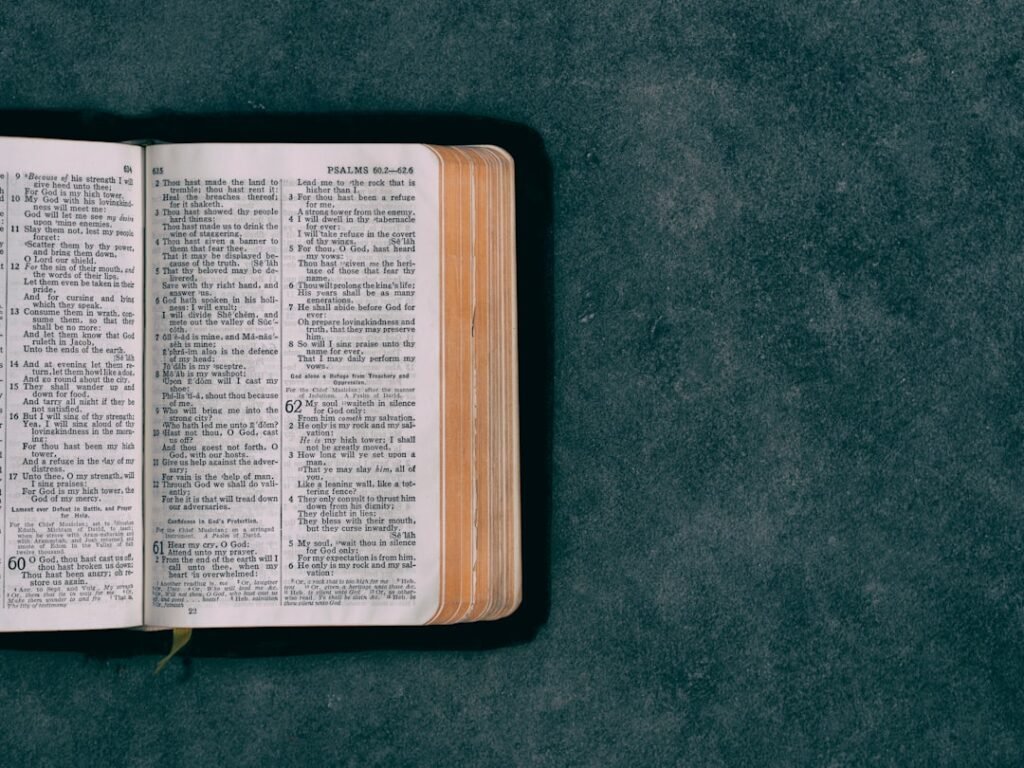 como podem jesus e a bíblia ser a palavra de deus? estudo bíblico