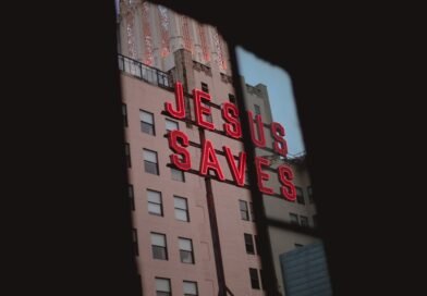 jesus está vivo? o que significa que jesus está vivo? estudo bíblico
