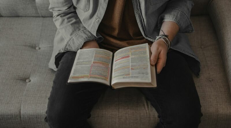 Jesus foi criado? | Estudo Completo