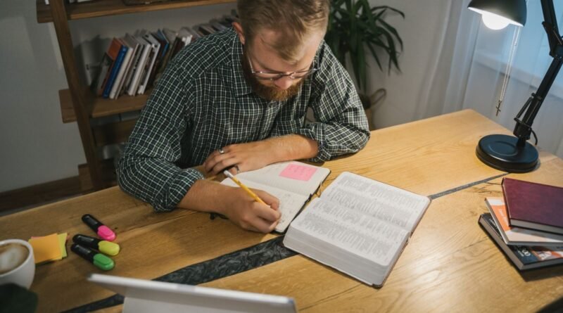 Deus criou Jesus? | Estudo Completo
