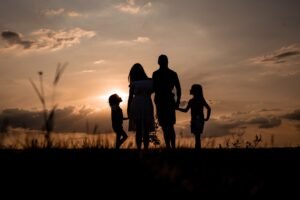Família depressão — Família e Depressão: O Que a Bíblia Nos Ensina?