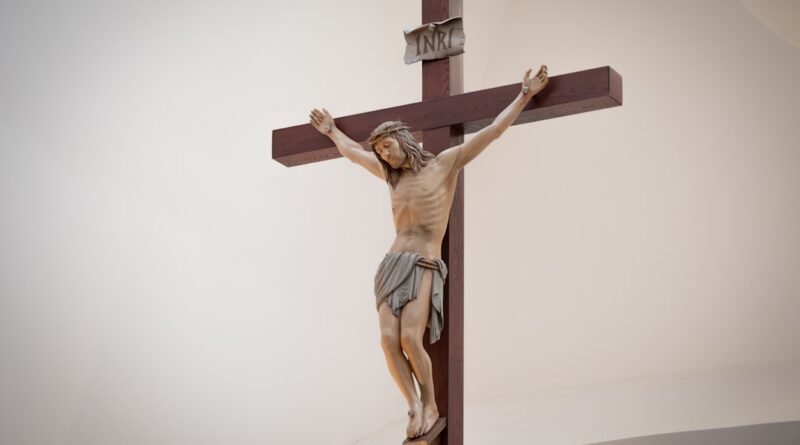 jesus foi crucificado em uma cruz, poste ou estaca? estudo bíblico