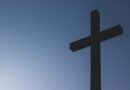 quando jesus foi pregado na cruz, os pregos atravessaram sua estudo bíblico