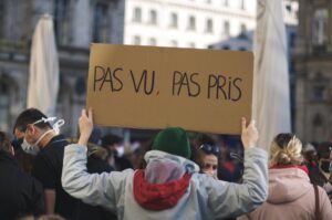 Paz crise — Como Encontrar Paz em Meio à Crise: Lições Bíblicas e Práticas