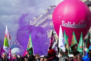 Solidão crise — Enfrentando a Solidão em Tempos de Crise: O Que a Bíblia Nos Ensina