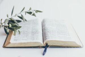 Existe uma lista bíblica de dons espirituais? | Estudo Completo existe uma lista bíblica de dons espirituais estudo bíblico