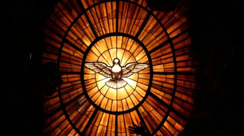 o espírito santo é deus estudo bíblico