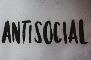 Ansiedade Social: O que a Bíblia e a Psicologia Dizem Ansiedade social — Ansiedade Social: O que a Bíblia e a Psicologia Dizem