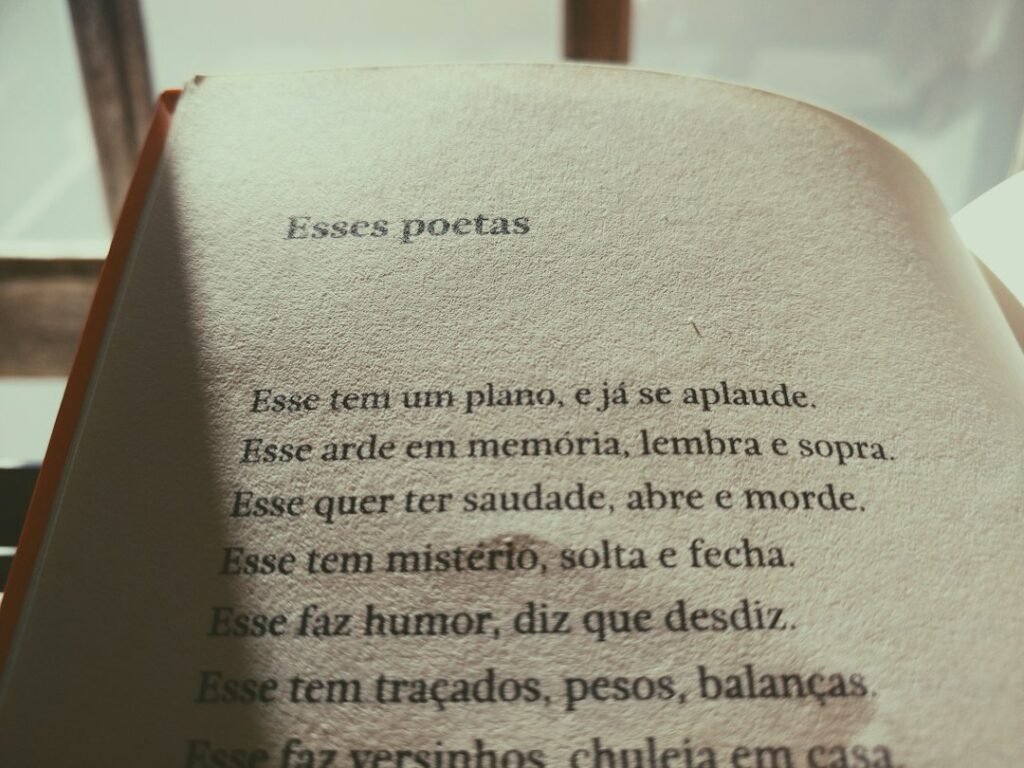 como pode a salvação não vir de obras quando a fé é necessária? não é o... estudo bíblico