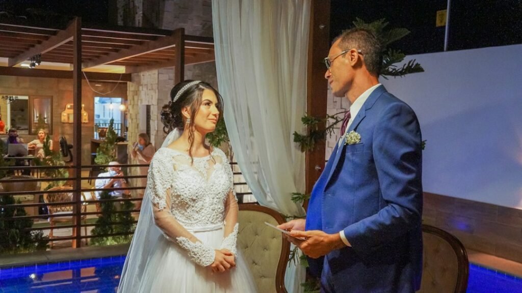Falta diálogo casamento — Superando a Falta de Diálogo no Casamento: Orientações Bíblicas e Psicológicas