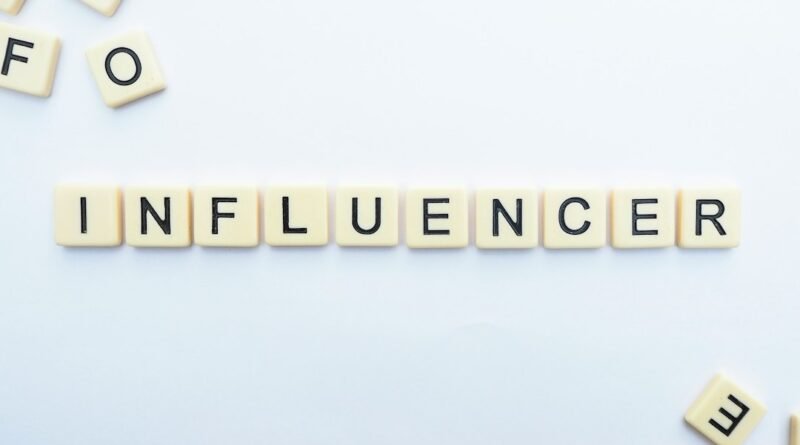 Influenciadores — Como a Bíblia nos guia diante da pressão dos influenciadores digitais