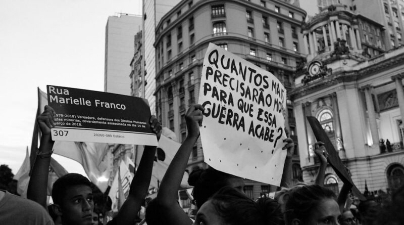 é necessário fazer uma confissão pública para obter a salvação (romanos... estudo bíblico