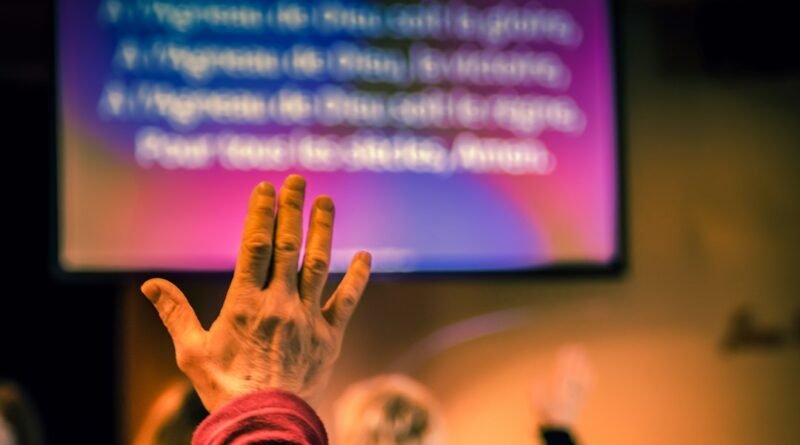 Evangelismo digital — Evangelismo Digital: O Que a Bíblia Diz Sobre Compartilhar a Fé Online