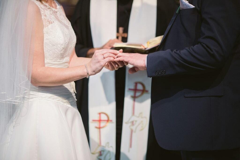 Oração casamento — Oração em Casamento: Um Caminho para a União Espiritual